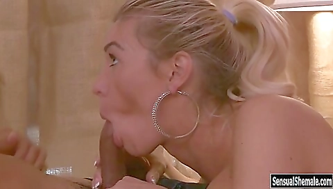 Huge Boobs And Aubrey Kate - Tranny Gets Her Asshole Slammed Huge Boobs And Aubrey Kate - Tranny Gets Her Asshole Slammed
