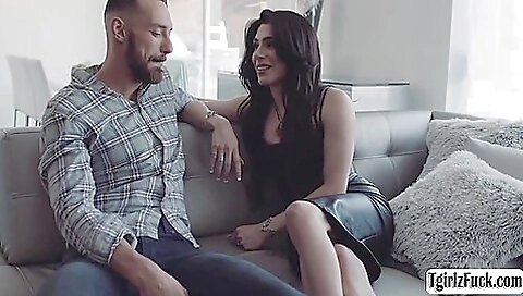 Transexual Ariel Demure Blowjobs Bigcock And Fantastic Anal Sex Transexual Ariel Demure Blowjobs Bigcock And Fantastic Anal Sex